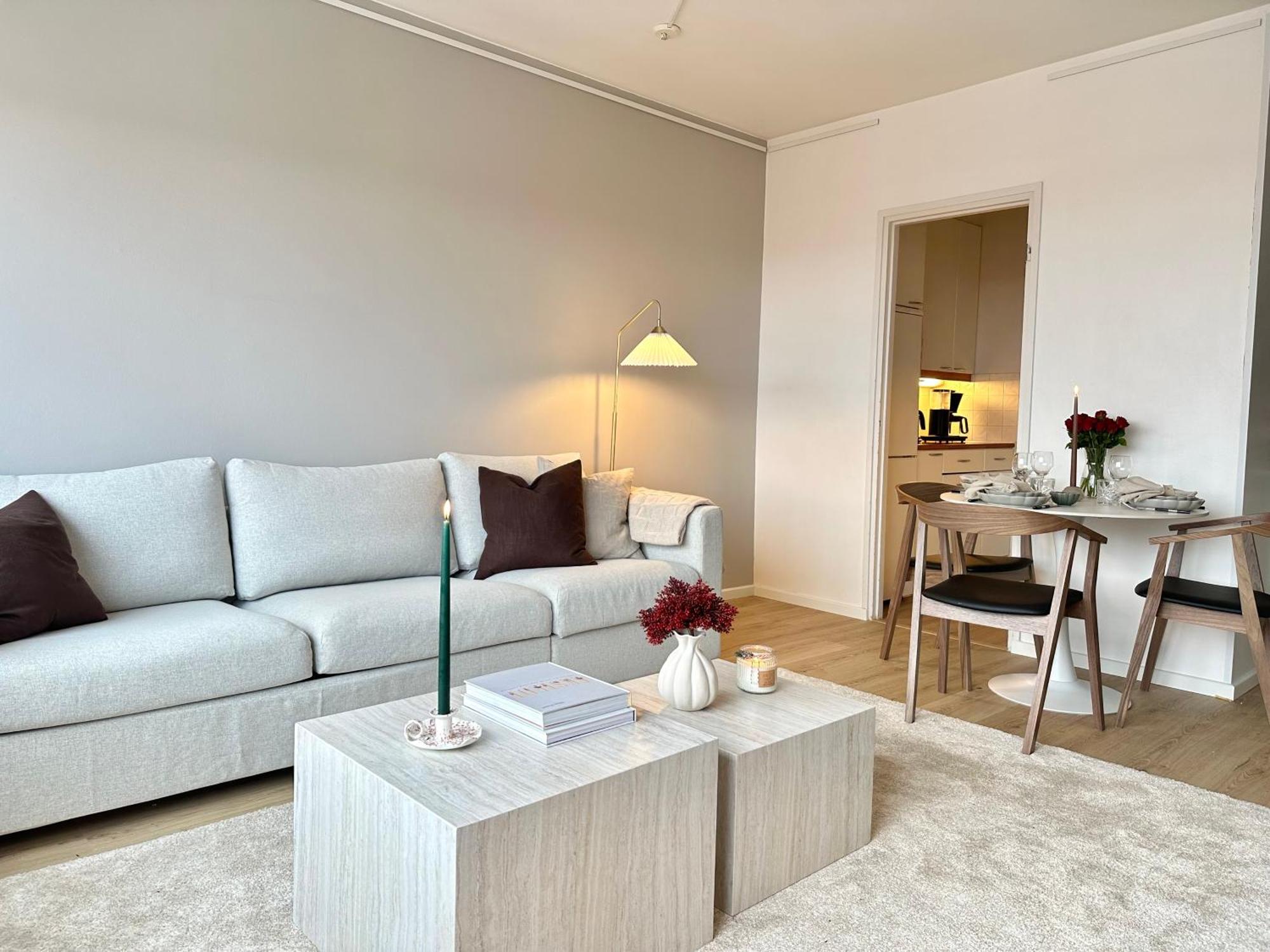 Modern In Heart Of Apartment *
